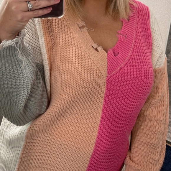 Sweetness Color Block Sweater - Fuchsia - Picture 1 of 5